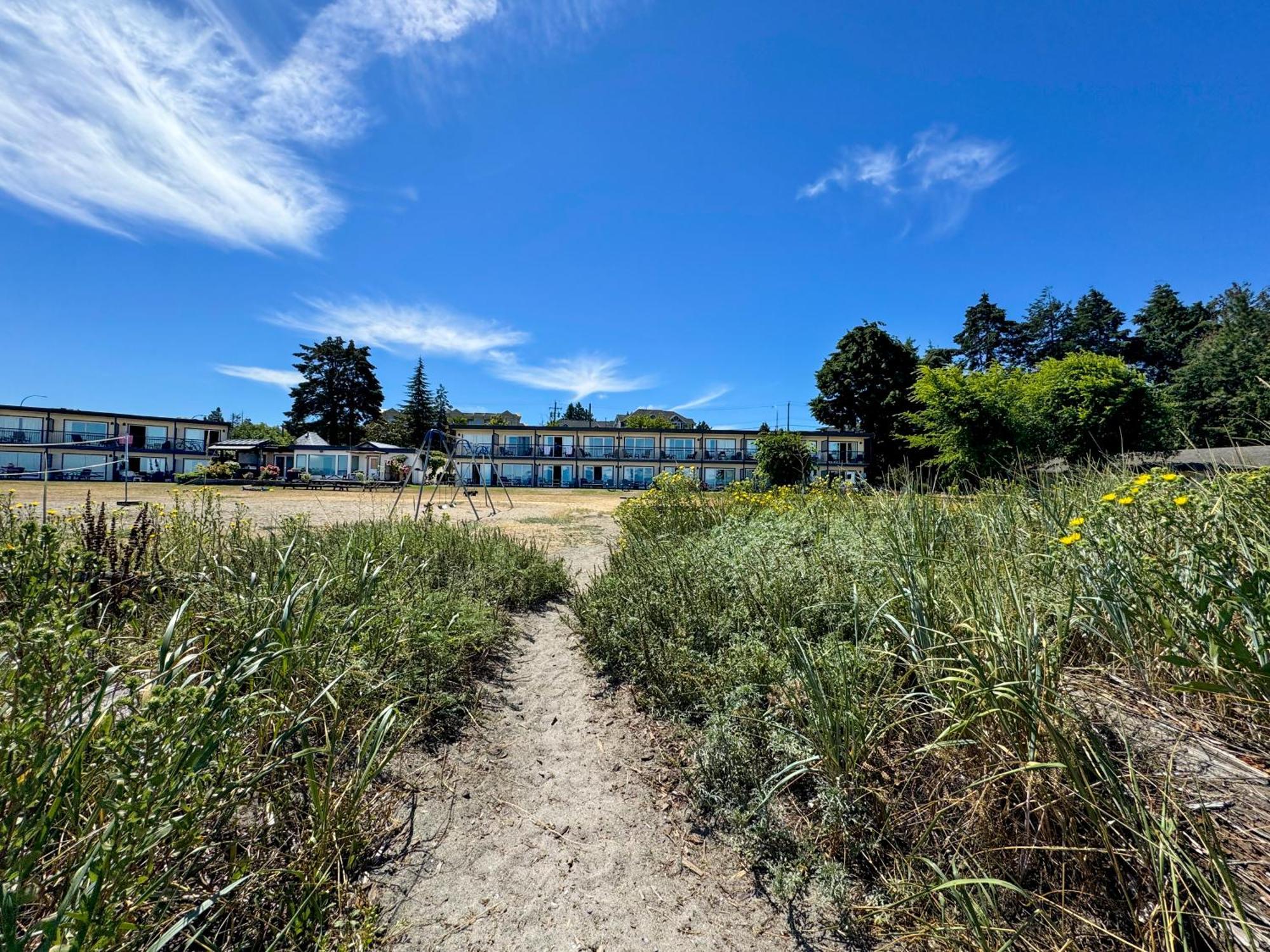 Sea Edge Motel Parksville Extérieur photo